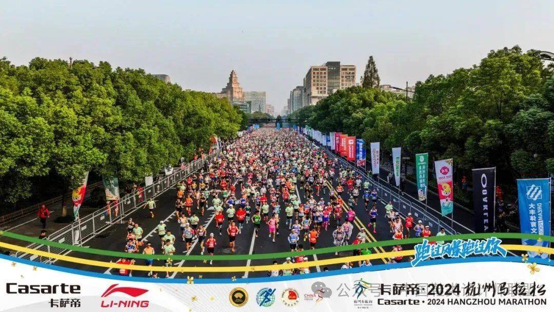 场的质量与科技竞争球盟会网站跑鞋市(图1)