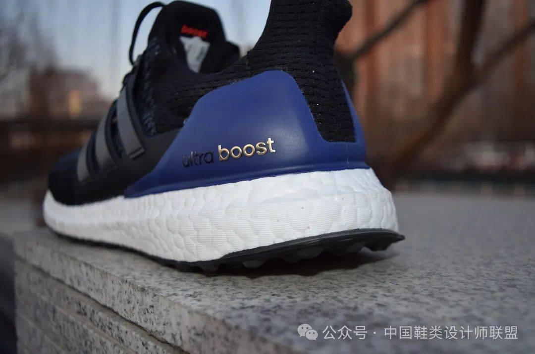 场的质量与科技竞争球盟会网站跑鞋市(图8)