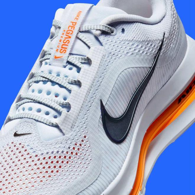 Nike跑鞋把能给的都给足了球盟会网页登录配置诱人！这双(图3)