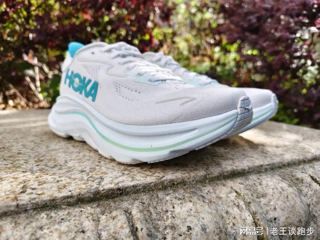 10：恰到好处的卓越跑鞋HOKA CLIFTON(图3)