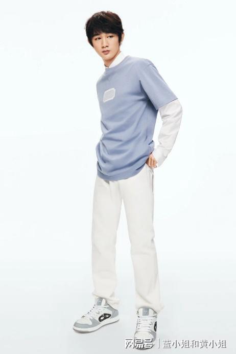 细腻皮革工艺与运动风格的融合DIOR B57运动鞋 品牌(图7)